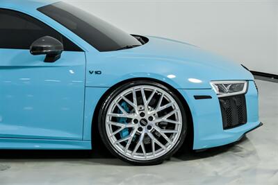 2017 Audi R8 5.2 quattro V10   - Photo 15 - Joliet, IL 60435