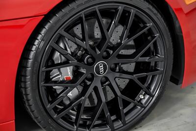 2017 Audi R8 5.2 quattro V10 Plus   - Photo 17 - Joliet, IL 60435