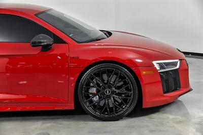 2017 Audi R8 5.2 quattro V10 Plus   - Photo 15 - Joliet, IL 60435