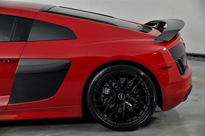 2017 Audi R8 5.2 quattro V10 Plus   - Photo 9 - Joliet, IL 60435