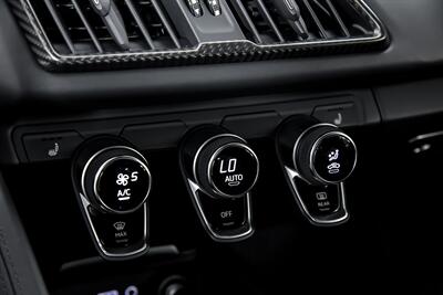 2017 Audi R8 5.2 quattro V10 Plus   - Photo 38 - Joliet, IL 60435