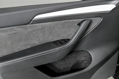 2022 Tesla Model Y Performance-FULL SELF DRIVING   - Photo 18 - Joliet, IL 60435