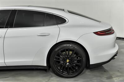 2017 Porsche Panamera 4S   - Photo 8 - Joliet, IL 60435