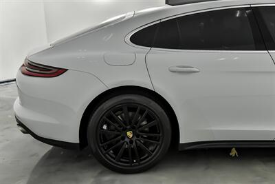 2017 Porsche Panamera 4S   - Photo 12 - Joliet, IL 60435