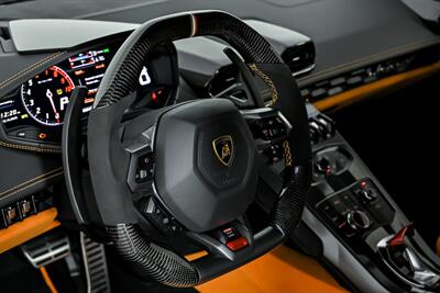 2015 Lamborghini Huracan LP 610-4-$30K MODS-CARBON EVERYWHERE!   - Photo 25 - Joliet, IL 60435