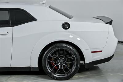 2018 Dodge Challenger SRT Hellcat   - Photo 9 - Joliet, IL 60435