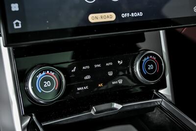 2023 Land Rover Range Rover P530 Autobiography LWB   - Photo 36 - Joliet, IL 60435