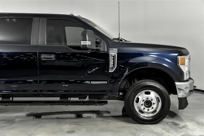 2022 Ford F-350 Super Duty XL   - Photo 13 - Joliet, IL 60435