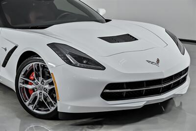 2019 Chevrolet Corvette Stingray   - Photo 3 - Joliet, IL 60435