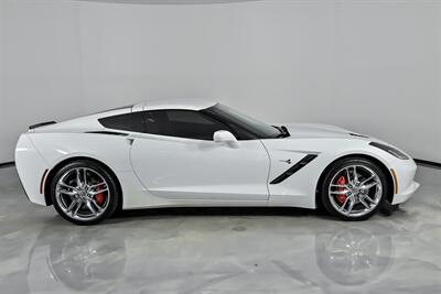2019 Chevrolet Corvette Stingray   - Photo 14 - Joliet, IL 60435