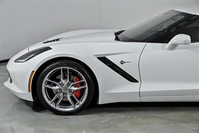 2019 Chevrolet Corvette Stingray   - Photo 7 - Joliet, IL 60435