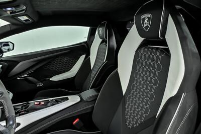 2024 Lamborghini Revuelto -HUGE $731K MSRP-$40K GINTANI EXHAUST!   - Photo 30 - Joliet, IL 60435