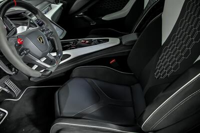 2024 Lamborghini Revuelto -HUGE $731K MSRP-$40K GINTANI EXHAUST!   - Photo 29 - Joliet, IL 60435