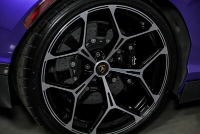 2024 Lamborghini Revuelto -HUGE $731K MSRP-$40K GINTANI EXHAUST!   - Photo 23 - Joliet, IL 60435