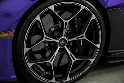 2024 Lamborghini Revuelto -HUGE $731K MSRP-$40K GINTANI EXHAUST!   - Photo 25 - Joliet, IL 60435