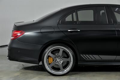 2018 Mercedes-Benz AMG E 63 S-EDITION 1-CARBON CERAMICS-BUCKETS! - Photo 13 - Joliet, IL 60435