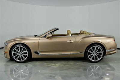 2021 Bentley Continental GTC V8   - Photo 8 - Joliet, IL 60435
