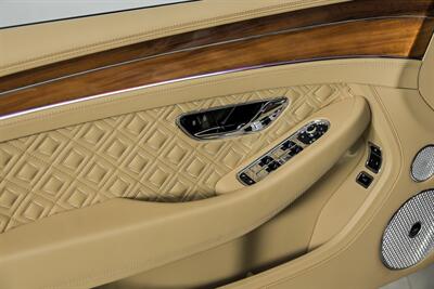 2021 Bentley Continental GTC V8   - Photo 22 - Joliet, IL 60435