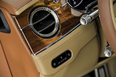 2021 Bentley Continental GTC V8   - Photo 32 - Joliet, IL 60435