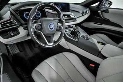 2015 BMW i8   - Photo 18 - Joliet, IL 60435