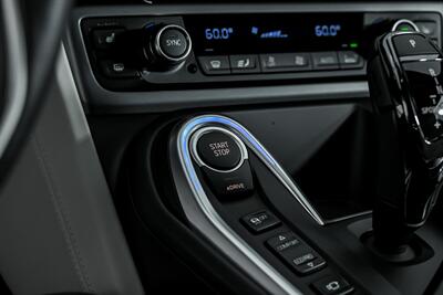 2015 BMW i8   - Photo 34 - Joliet, IL 60435