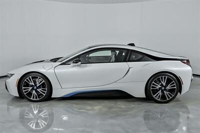 2015 BMW i8   - Photo 8 - Joliet, IL 60435