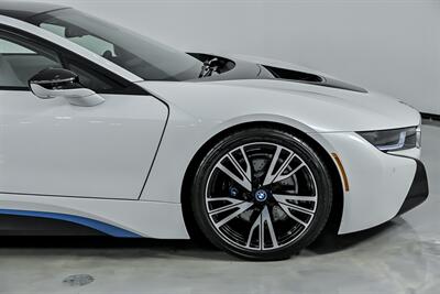 2015 BMW i8   - Photo 15 - Joliet, IL 60435