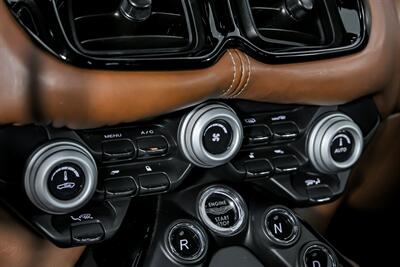 2020 Aston Martin Vantage   - Photo 34 - Joliet, IL 60435