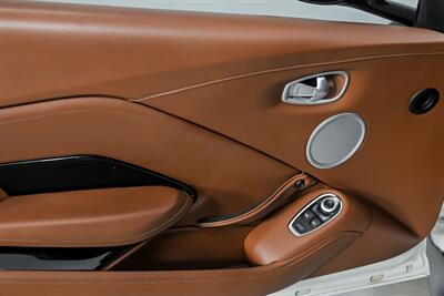 2020 Aston Martin Vantage   - Photo 18 - Joliet, IL 60435