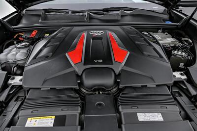 2022 Audi RS Q8 4.0T quattro - Photo 17 - Joliet, IL 60435