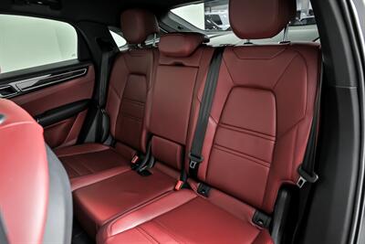2022 Porsche Cayenne Coupe   - Photo 25 - Joliet, IL 60435