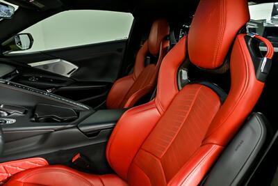 2020 Chevrolet Corvette Stingray 3LT   - Photo 25 - Joliet, IL 60435