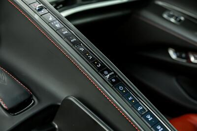 2020 Chevrolet Corvette Stingray 3LT   - Photo 39 - Joliet, IL 60435