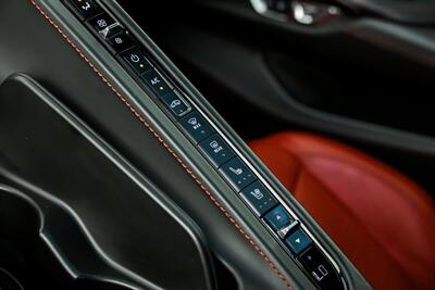 2020 Chevrolet Corvette Stingray 3LT   - Photo 40 - Joliet, IL 60435