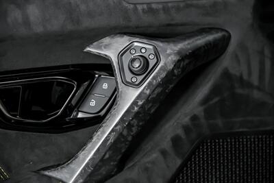 2019 Lamborghini Huracan LP 640-4 Performante   - Photo 29 - Joliet, IL 60435
