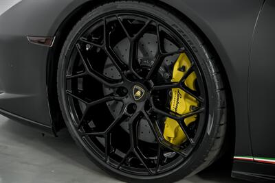 2019 Lamborghini Huracan LP 640-4 Performante   - Photo 19 - Joliet, IL 60435