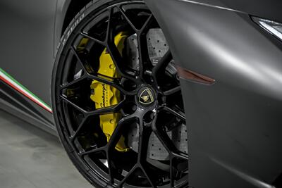 2019 Lamborghini Huracan LP 640-4 Performante   - Photo 4 - Joliet, IL 60435