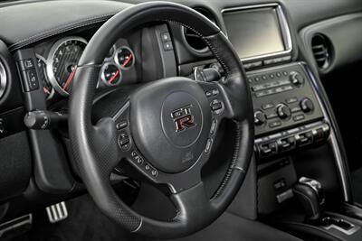 2016 Nissan GT-R Premium   - Photo 25 - Joliet, IL 60435