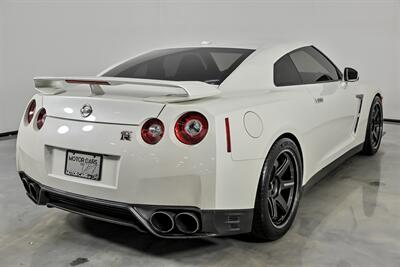 2016 Nissan GT-R Premium   - Photo 12 - Joliet, IL 60435
