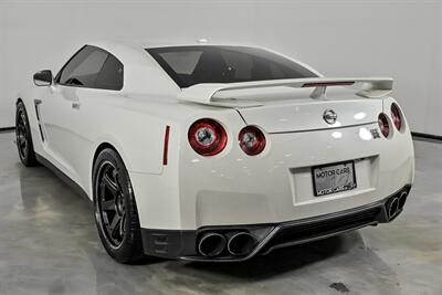 2016 Nissan GT-R Premium   - Photo 10 - Joliet, IL 60435