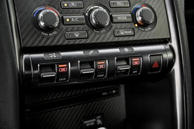 2016 Nissan GT-R Premium   - Photo 37 - Joliet, IL 60435