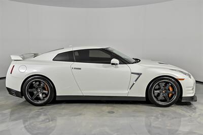 2016 Nissan GT-R Premium   - Photo 14 - Joliet, IL 60435