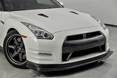 2016 Nissan GT-R Premium   - Photo 3 - Joliet, IL 60435