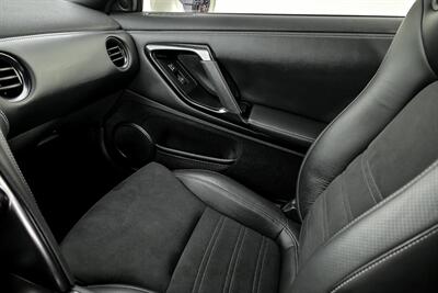 2016 Nissan GT-R Premium   - Photo 40 - Joliet, IL 60435