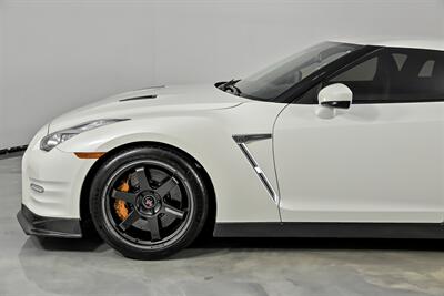 2016 Nissan GT-R Premium   - Photo 7 - Joliet, IL 60435