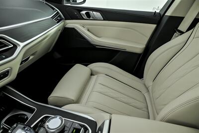 2022 BMW X7 xDrive40i   - Photo 36 - Joliet, IL 60435