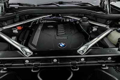 2022 BMW X7 xDrive40i   - Photo 16 - Joliet, IL 60435