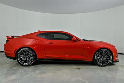 2022 Chevrolet Camaro ZL1 - Photo 13 - Joliet, IL 60435