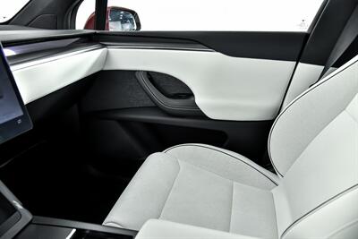 2023 Tesla Model X Plaid   - Photo 42 - Joliet, IL 60435