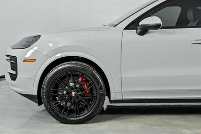 2024 Porsche Cayenne S Coupe   - Photo 7 - Joliet, IL 60435